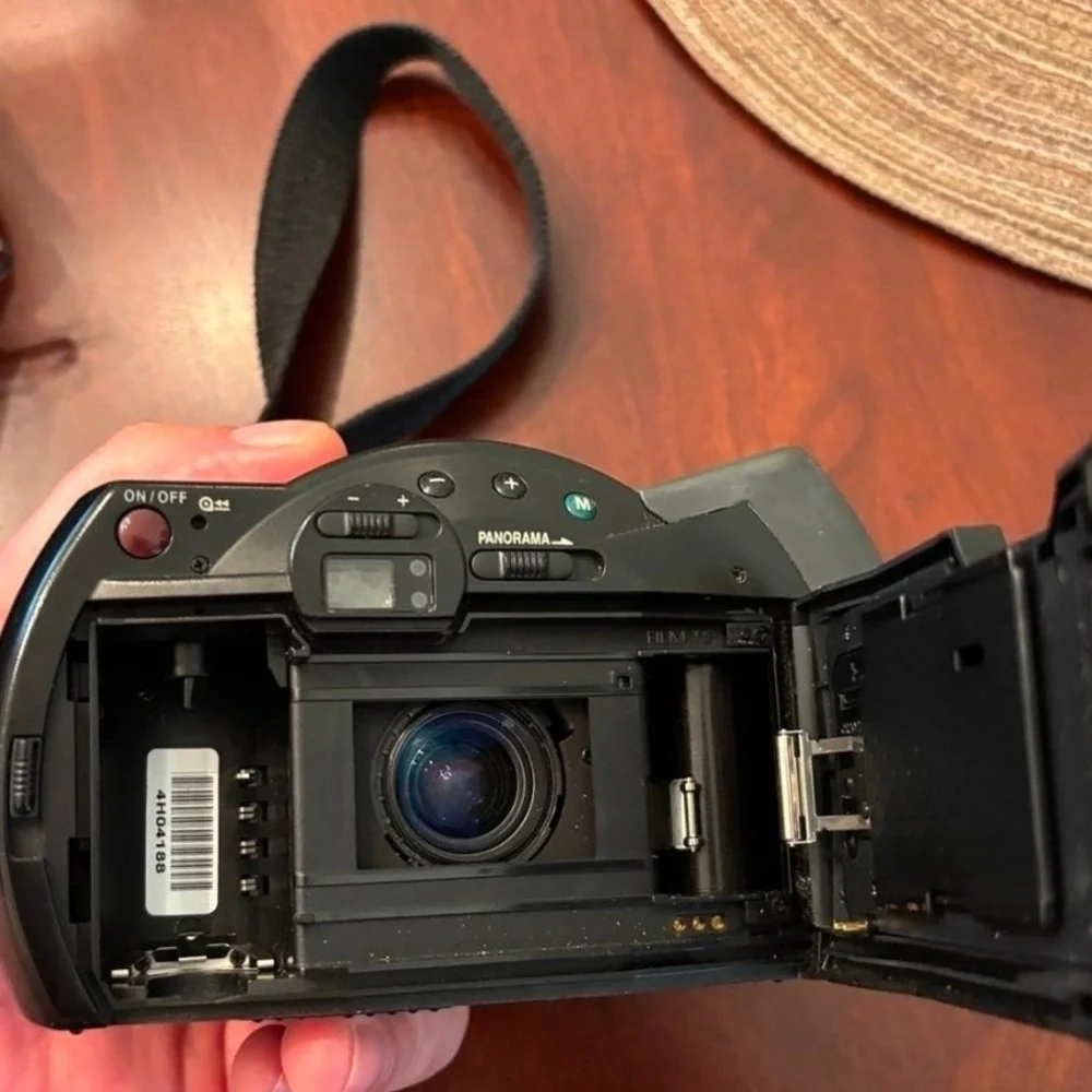 Vintage Samsung ECX1 Panorama 35mm Film Camera Designed by F.A. Porsche Working